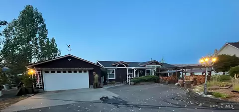 Exterior - 831 Crest Dr, Kamiah, ID 83536 photo 3 of 13