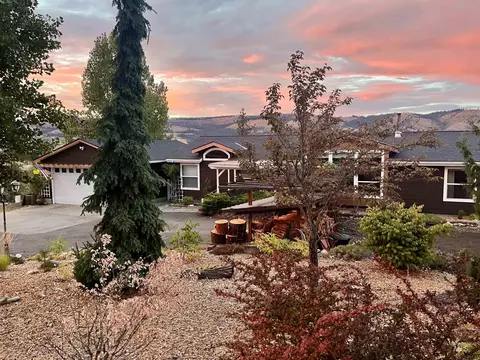 831 Crest Dr, Kamiah, ID 83536