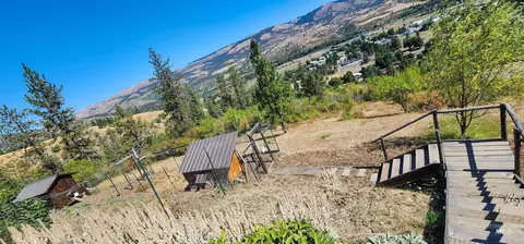 Exterior - 831 Crest Dr, Kamiah, ID 83536 photo 8 of 13