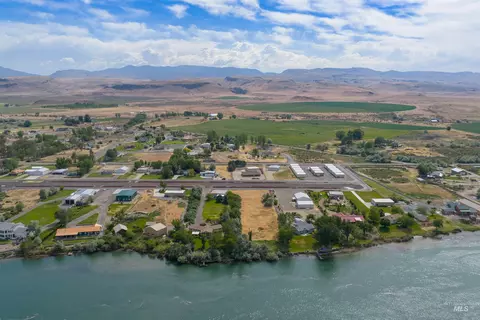 View/Area - 10514 Airpark Loop, Melba, ID 83641 photo 1 of 8