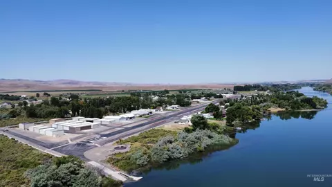 10514 Airpark Loop, Melba, ID 83641