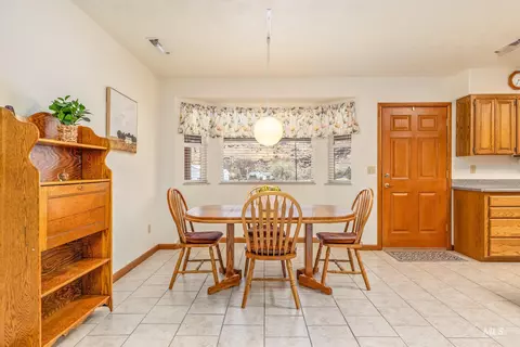 Dining - 10514 Airpark Loop, Melba, ID 83641 photo 2 of 2
