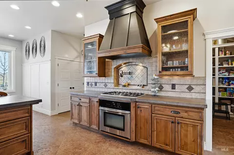 Kitchen - 978 S 1200 E, Eden, ID 83325 photo 6 of 6