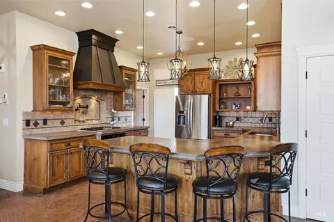 Kitchen - 978 S 1200 E, Eden, ID 83325 photo 1 of 6