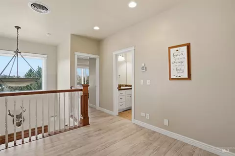 Entry Way - 978 S 1200 E, Eden, ID 83325 photo 5 of 7