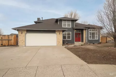 1715 Queens Ct, Mountain Home, ID 83647