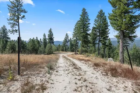 100 Coit Dr, Cascade, ID 83611 photo 15