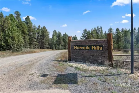 100 Coit Dr, Cascade, ID 83611 photo 16