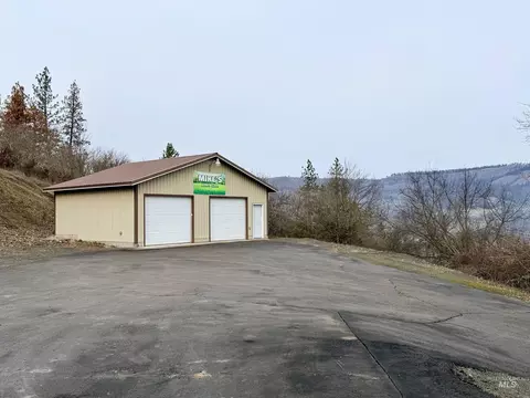 Exterior - 811 Crest Dr, Kamiah, ID 83536 photo 5 of 11