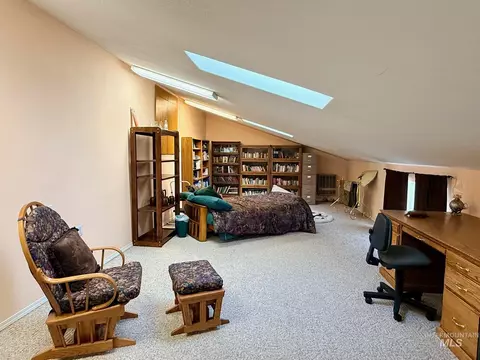 Bedroom - 811 Crest Dr, Kamiah, ID 83536 photo 5 of 7