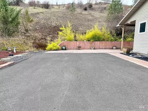 Exterior - 811 Crest Dr, Kamiah, ID 83536 photo 7 of 11
