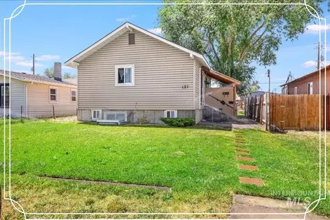 121 7th Ave S, Buhl, ID 83316