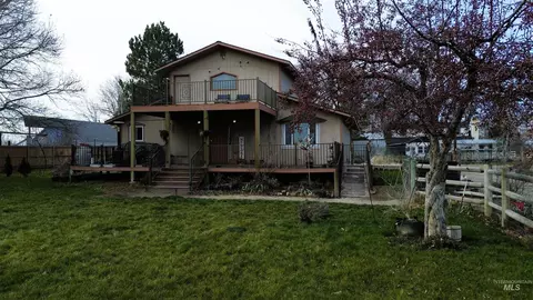 Exterior - 16985 Garnet Rd, Wilder, ID 83676 photo 5 of 18
