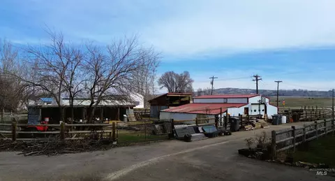 Exterior - 16985 Garnet Rd, Wilder, ID 83676 photo 17 of 18