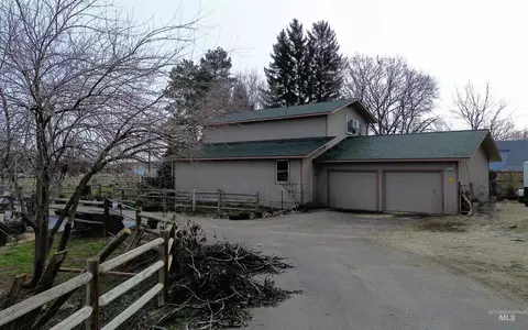Exterior - 16985 Garnet Rd, Wilder, ID 83676 photo 12 of 18
