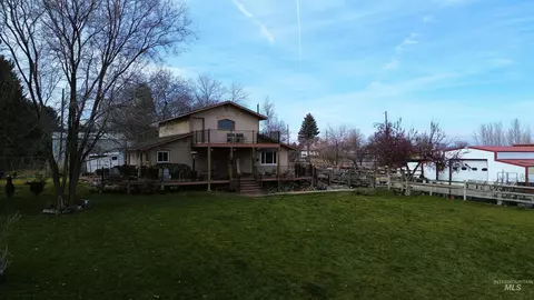 Exterior - 16985 Garnet Rd, Wilder, ID 83676 photo 6 of 18