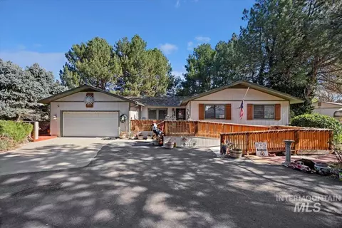 215 Willow, Hagerman, ID 83332