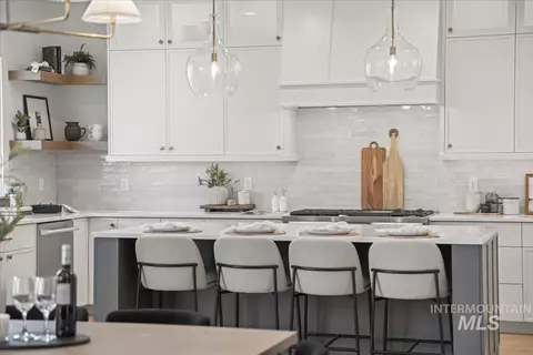 Kitchen - 7326 W Runner Stone St, Eagle, ID 83616 photo 6 of 11