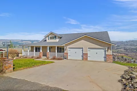 829 Crest Dr, Kamiah, ID 83536