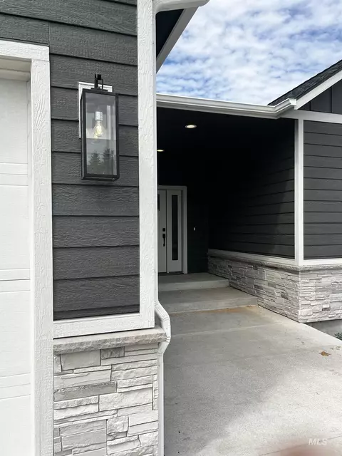 Other - 516 Maple Ct, Genesee, ID 83832 photo 1 of 10
