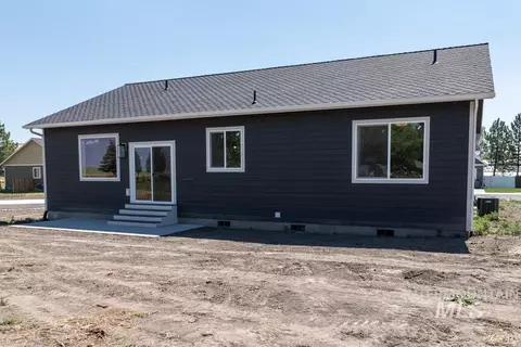 Exterior - 516 Maple Ct, Genesee, ID 83832 photo 6 of 6