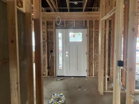 Entry Way - 516 Maple Ct, Genesee, ID 83832 photo 1 of 1