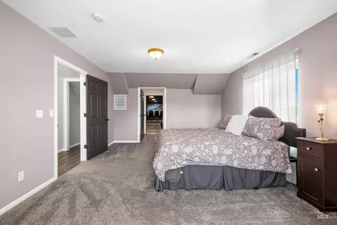 Bedroom - 14119 Silver Ridge Rd, Caldwell, ID 83607 photo 2 of 2