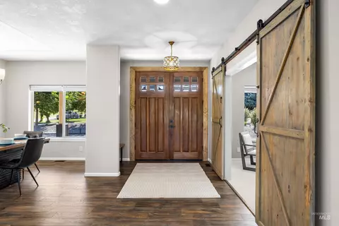 Entry Way - 14119 Silver Ridge Rd, Caldwell, ID 83607 photo 1 of 7