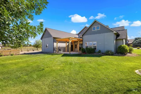 Exterior - 14119 Silver Ridge Rd, Caldwell, ID 83607 photo 6 of 7