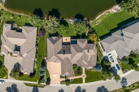 View/Area - 1046 W Sherington Dr, Eagle, ID 83616 photo 1 of 3