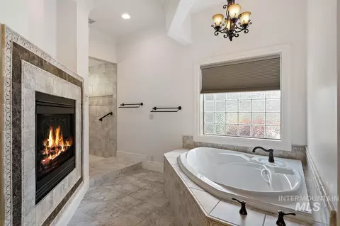 Bath - 1046 W Sherington Dr, Eagle, ID 83616 photo 2 of 7