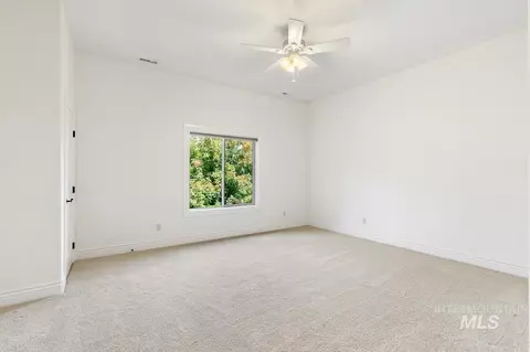 Bedroom - 1046 W Sherington Dr, Eagle, ID 83616 photo 5 of 6