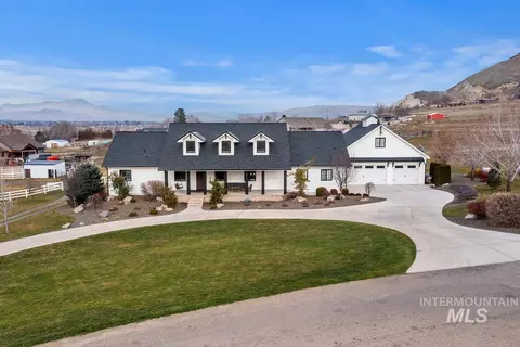 994 Walker Trl, Emmett, ID 83617