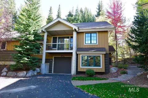 1349 Hearthstone Ct #9-G, Mccall, ID 83638