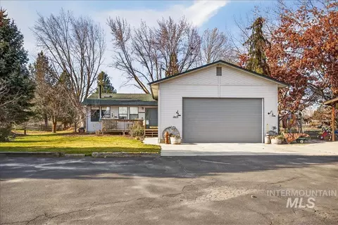 1015 S Main St, Star, ID 83669