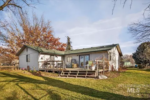 Exterior - 1015 S Main St, Star, ID 83669 photo 11 of 12