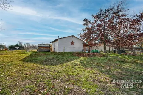 Exterior - 1015 S Main St, Star, ID 83669 photo 7 of 12