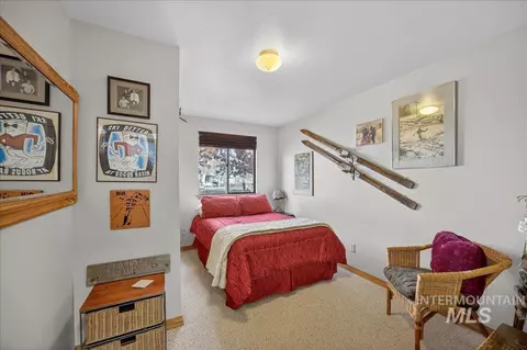 Bedroom - 1015 S Main St, Star, ID 83669 photo 2 of 2