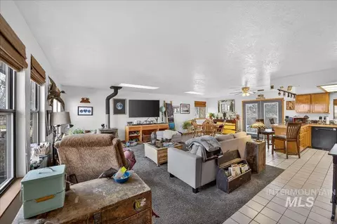 Living - 1015 S Main St, Star, ID 83669 photo 1 of 2