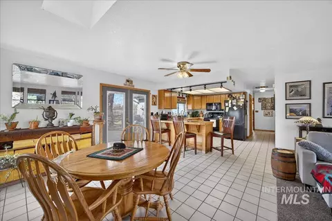 Dining - 1015 S Main St, Star, ID 83669 photo 1 of 1
