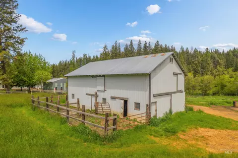 Exterior - 478 And 716 Three Bear Rd, Kendrick, ID 83537 photo 2 of 16