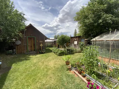 205 W Alturas Ave, Fairfield, ID 83327