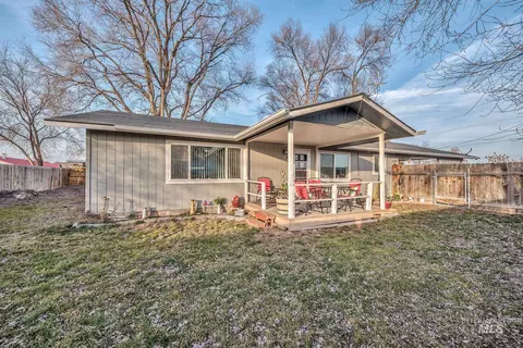 1394 Morton St, Vale, OR 97918
