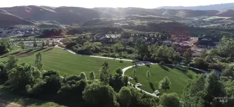 20203 N Swire Green Way, Boise, ID 83714