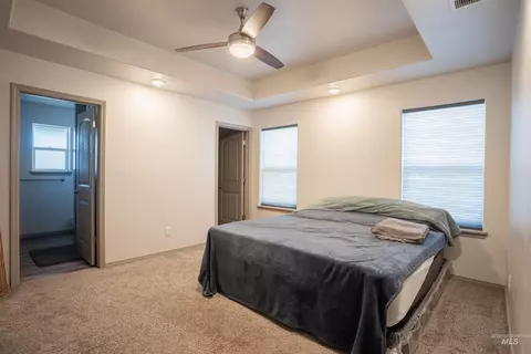 Bedroom - 808 E Ave J, Jerome, ID 83338 photo 4 of 7
