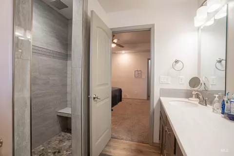 Bath - 808 E Ave J, Jerome, ID 83338 photo 3 of 3
