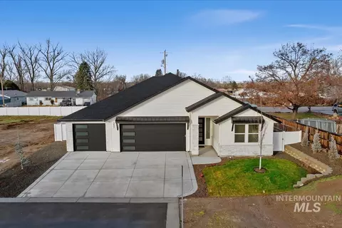 357 W Flour Mill Ct, Middleton, ID 83644