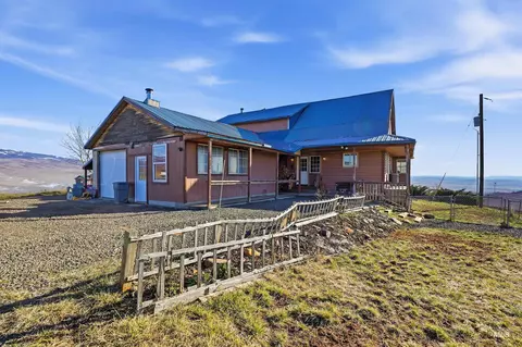 Exterior - 1252 Mesa, Mesa, ID 83643 photo 9 of 11