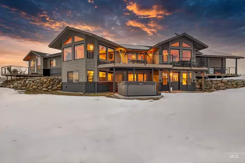 14100 Pioneer Rd, Mccall, ID 83638