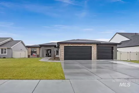 1011 Gem Ave, Kimberly, ID 83341